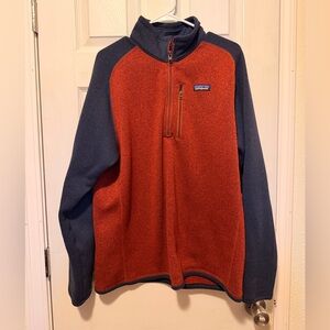 Patagonia 1/2 zip. Mens large.